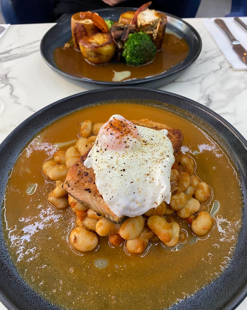 La Cafeteria bistro
