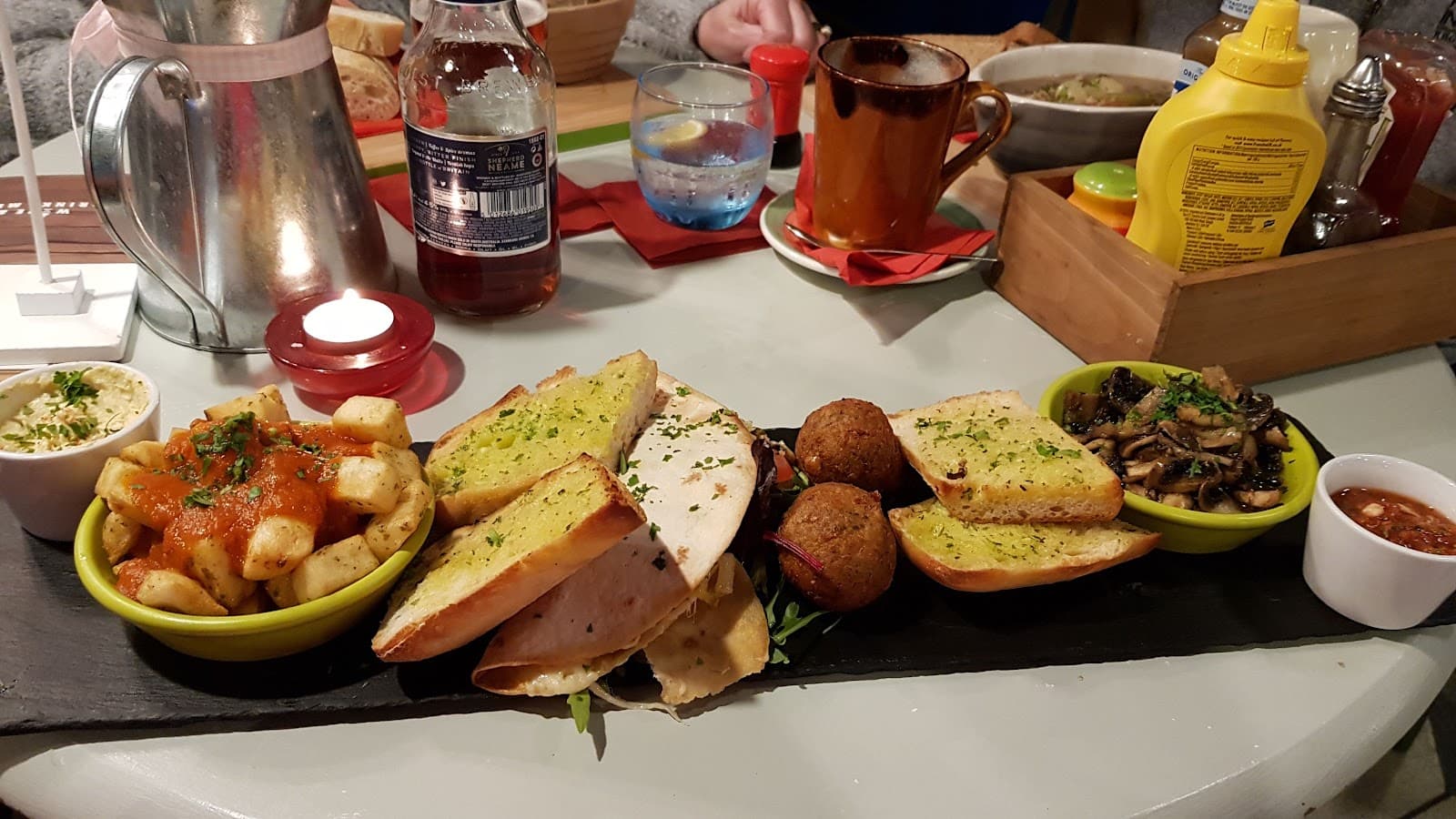 the QUARTER, Piccadilly