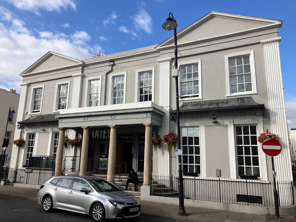Yates - Cheltenham