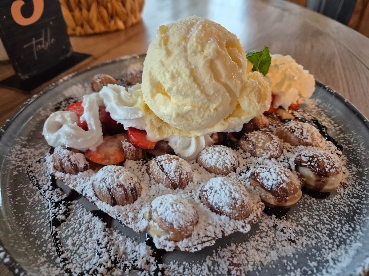 The Triangle Cafe