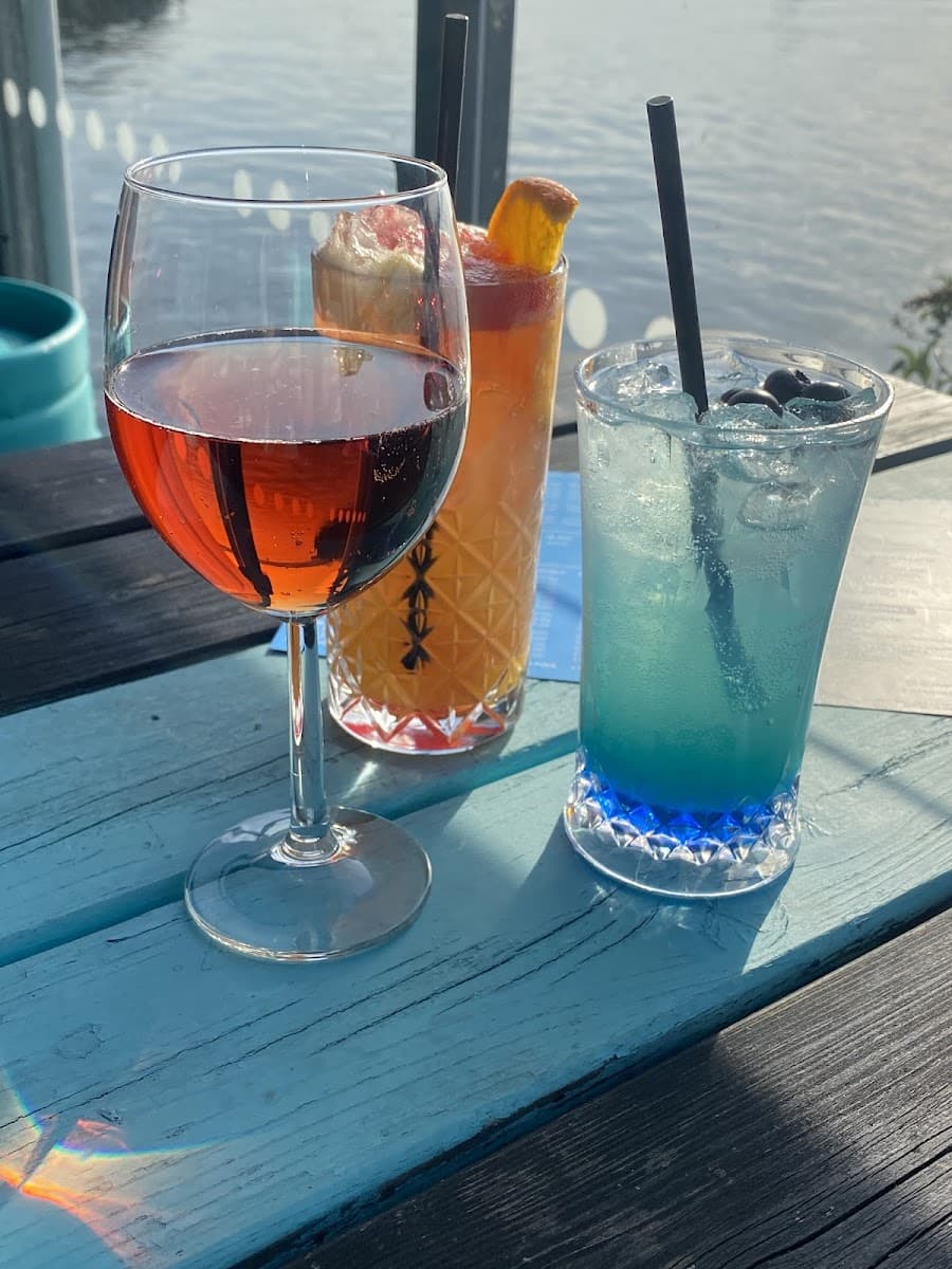 Lo Lounge