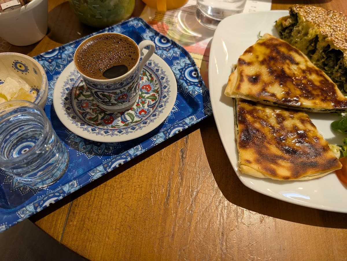 The Tulip Café