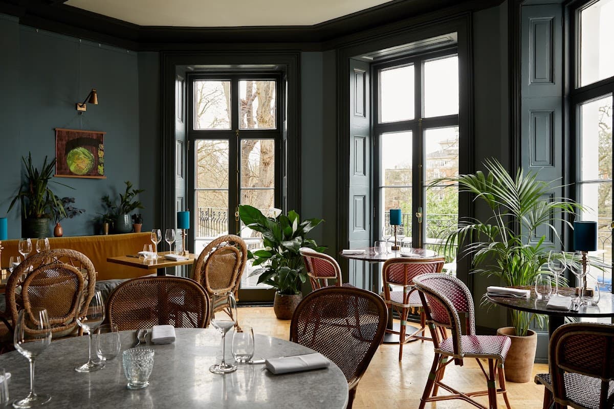 Riverhouse Restaurant