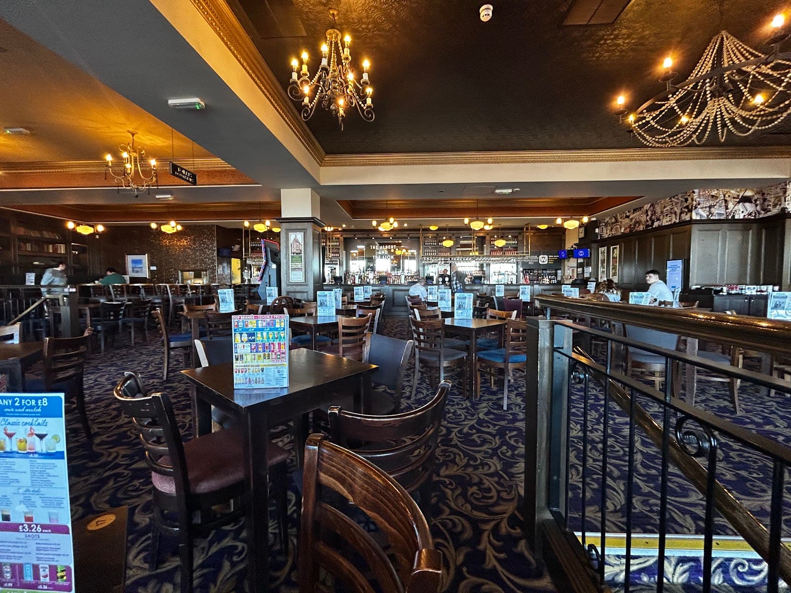 The Albert & The Lion - JD Wetherspoon