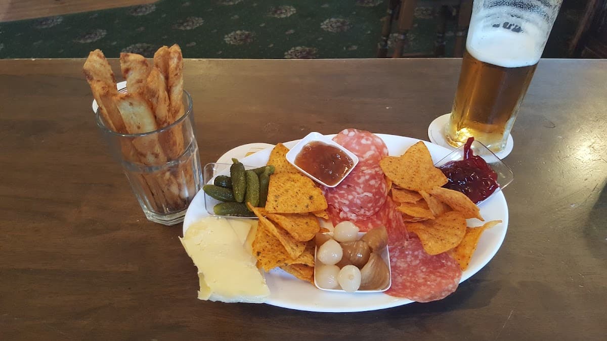 The Estcourt Arms