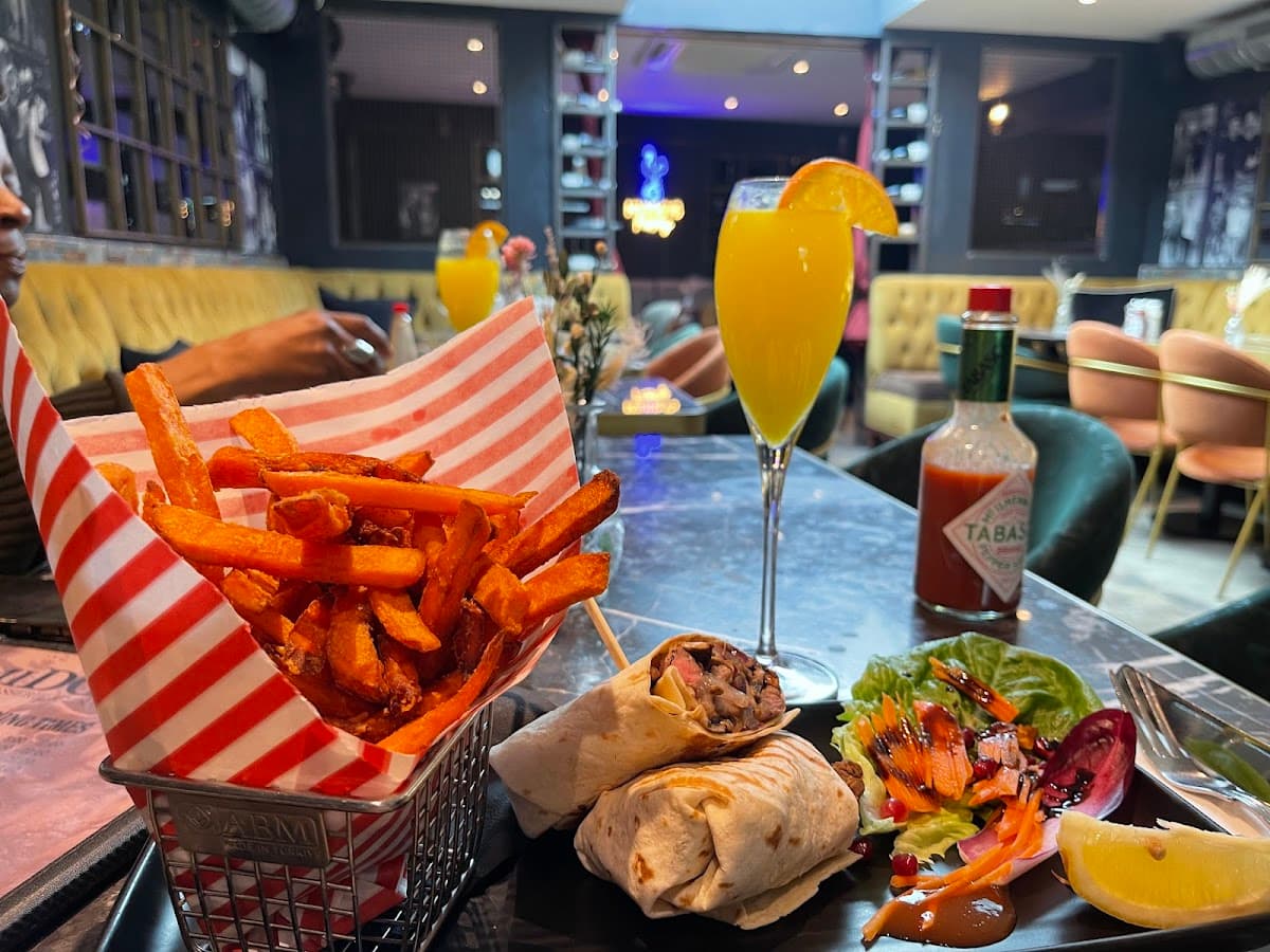 Middeys Brasserie