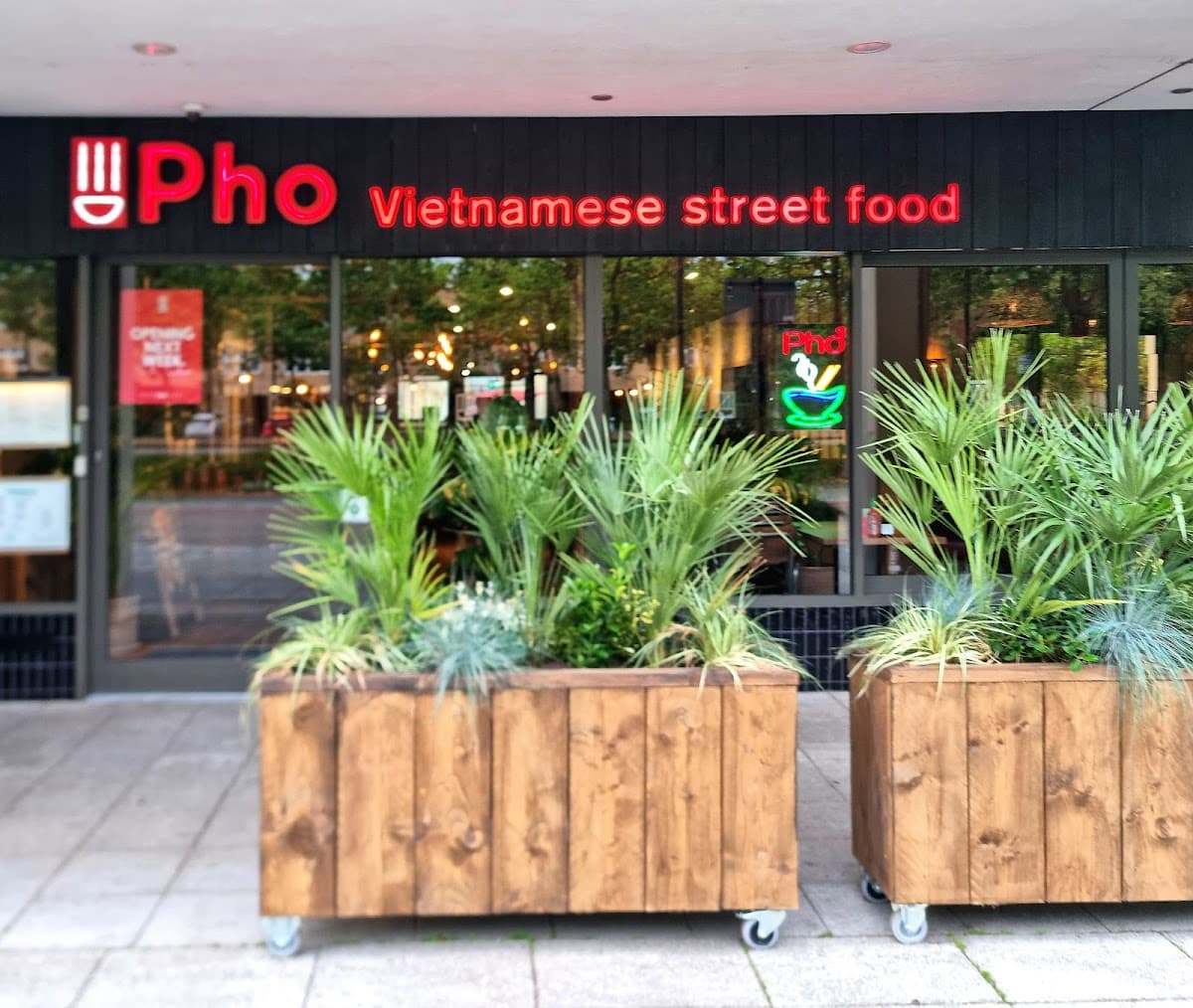 Pho Milton Keynes