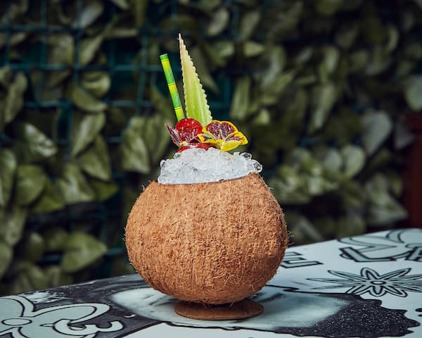 Apples & Pears Cocktail Bar