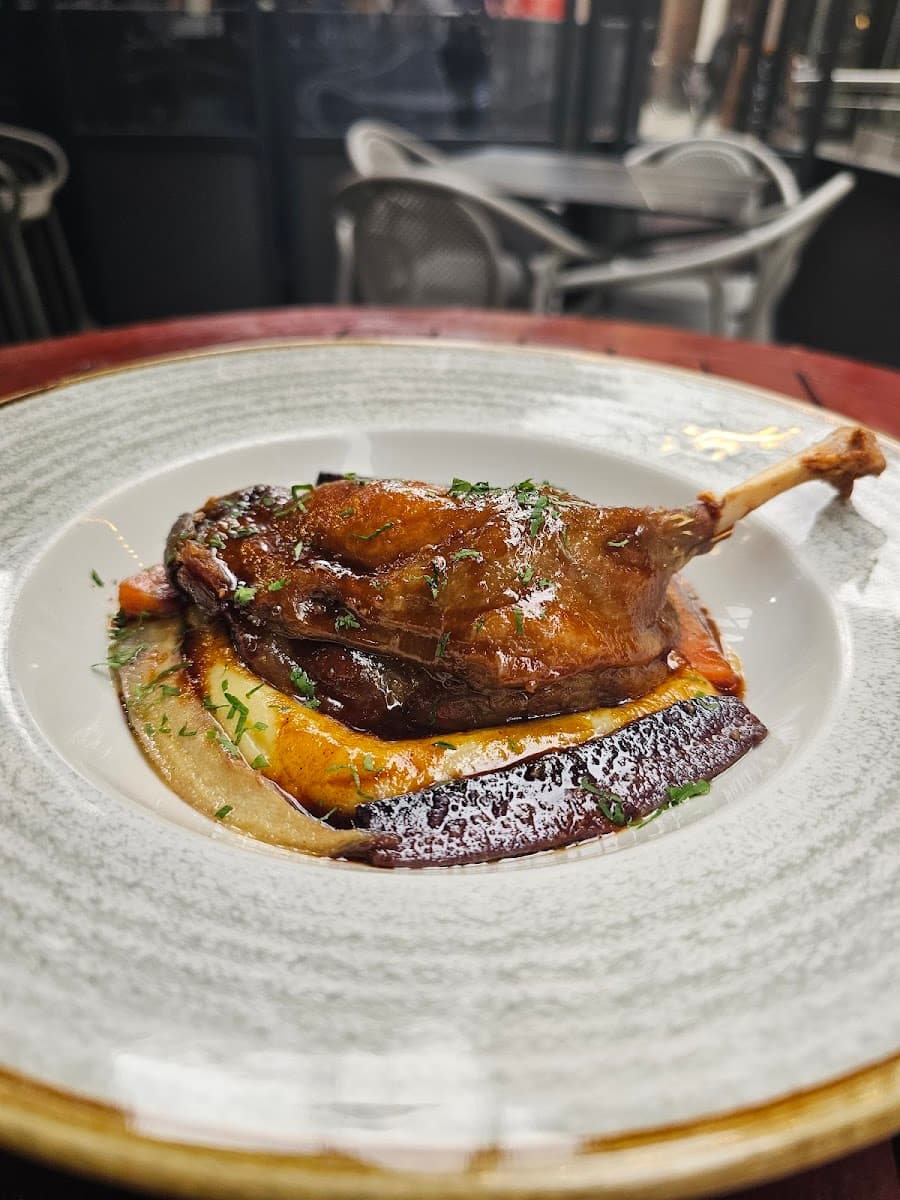 Piglet Wine Bar