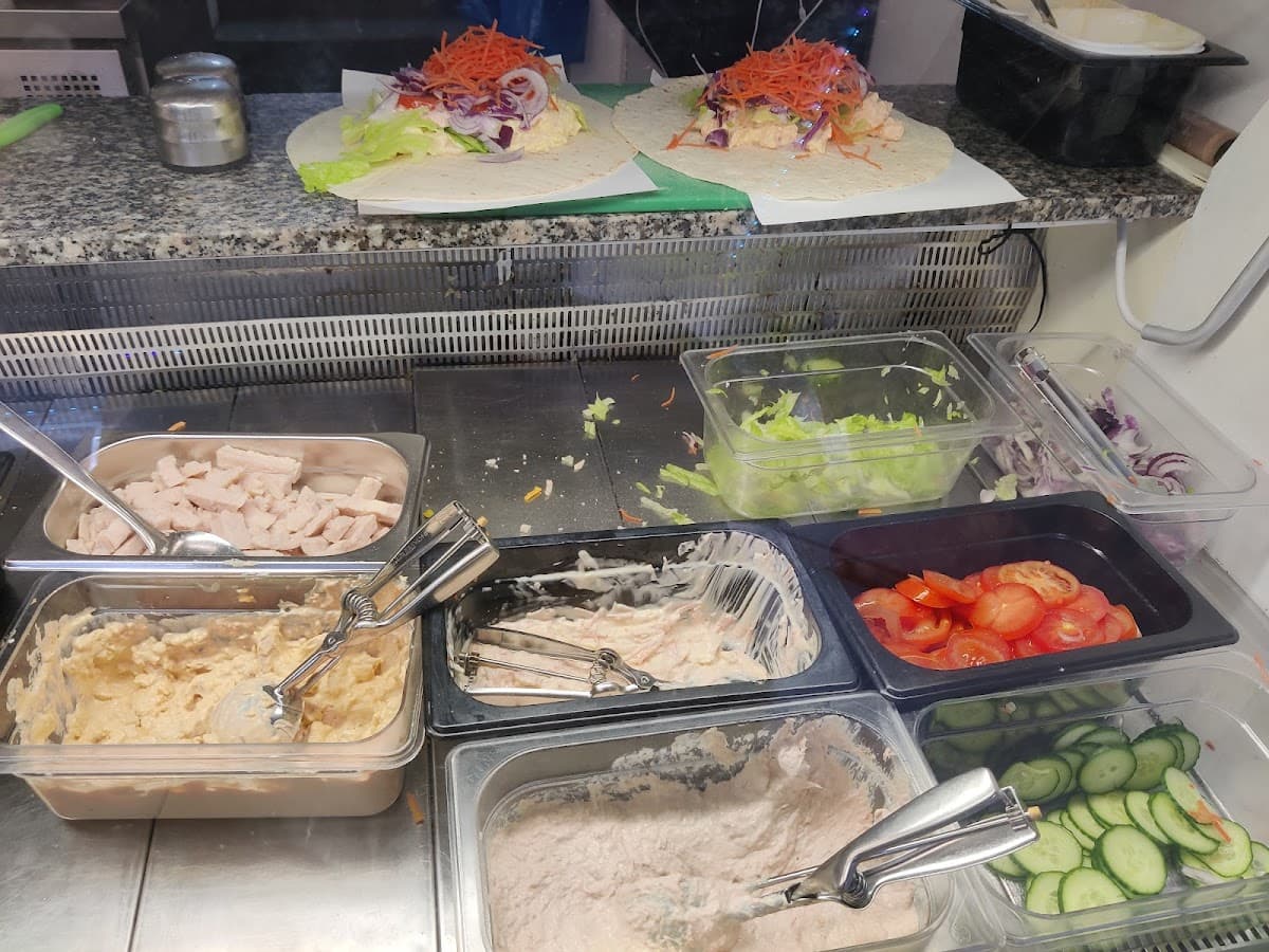 Lettuce Eat Sandwich Shop