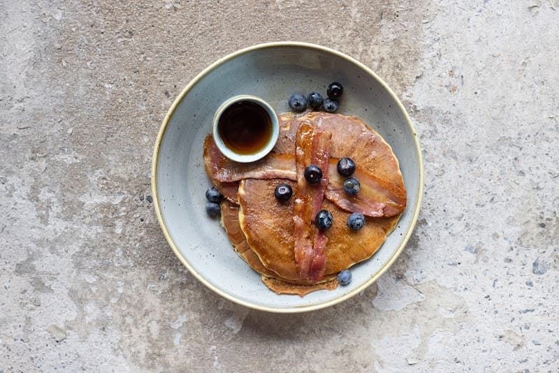 Ezra & Gil - Peter Street