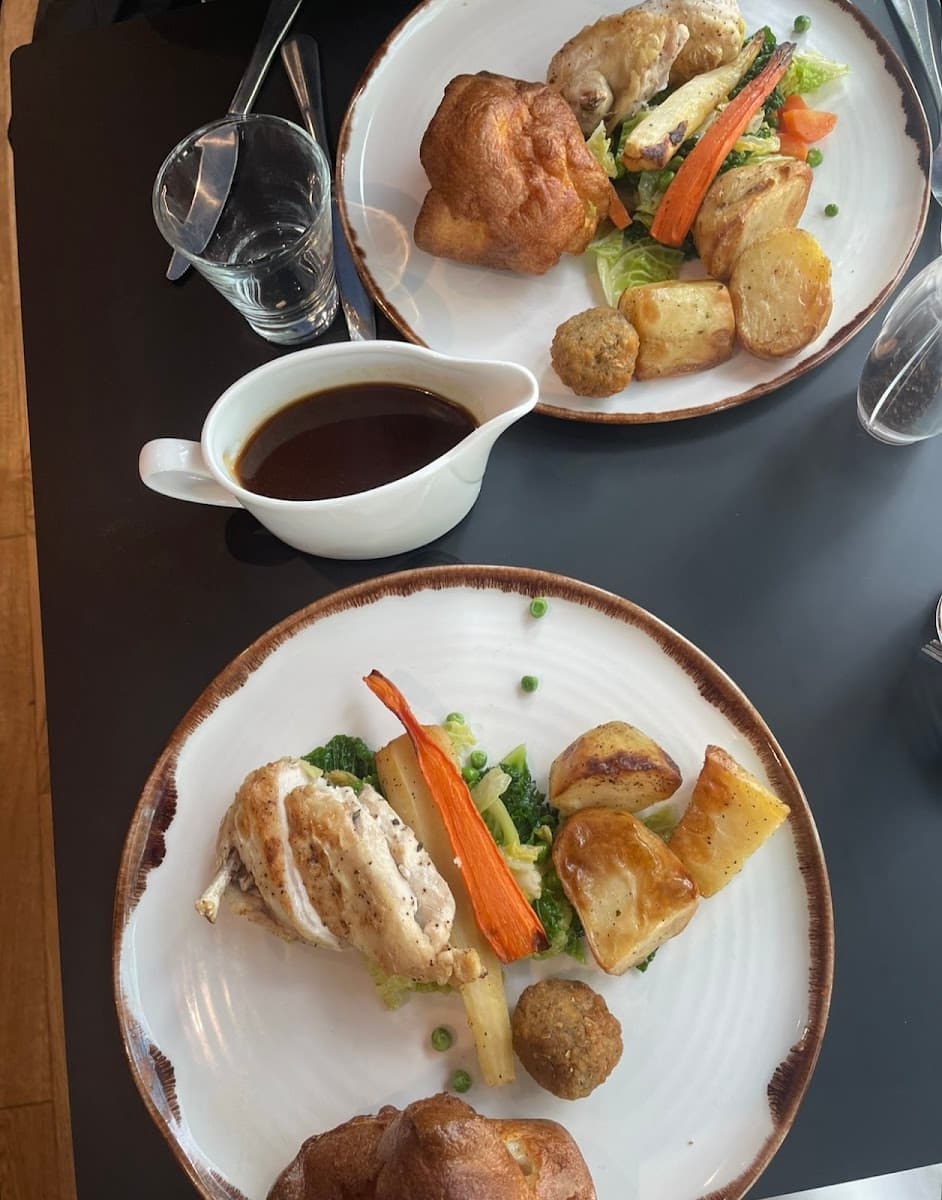 Cogs Bar & Kitchen