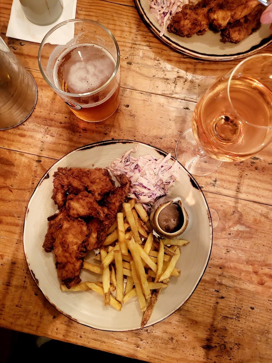 Fancy Hank's Bar & Kitchen