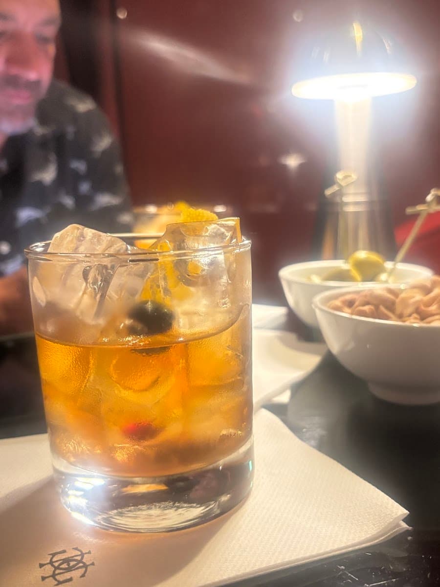 Red Bar