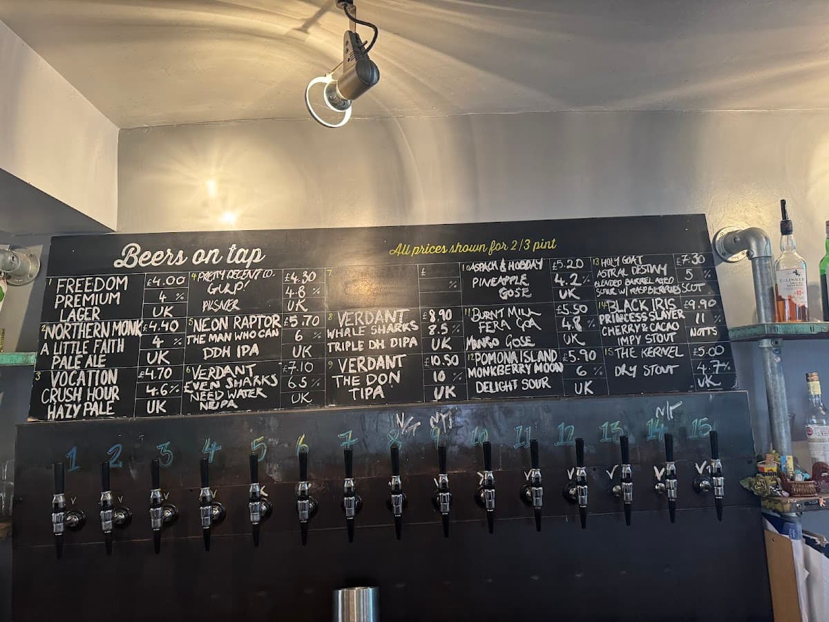 Junkyard Bottle Shop & Pour House