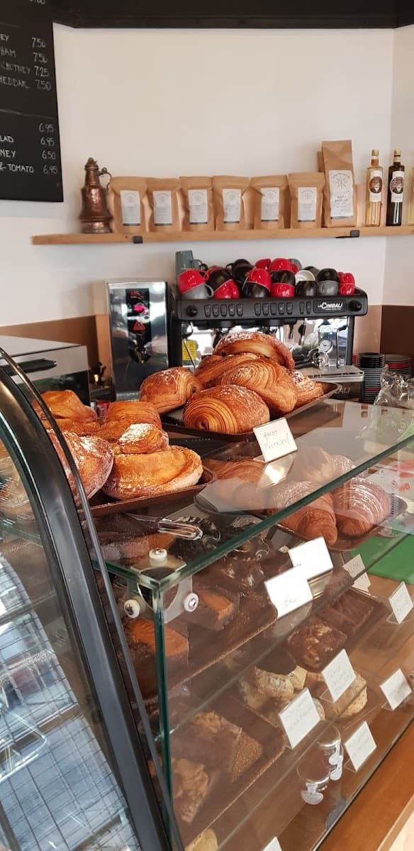 ALMA - Cafe & Gifts
