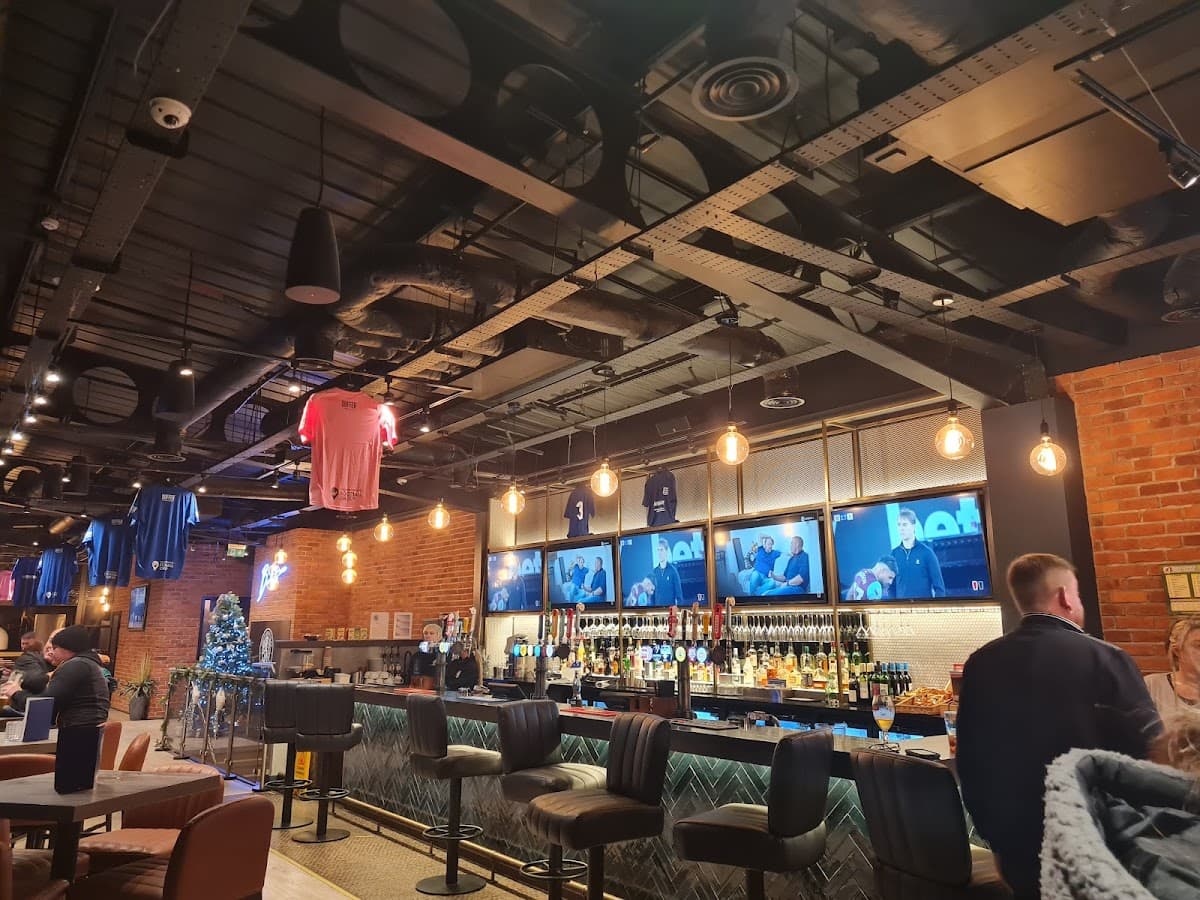 Bar Twenty Seven