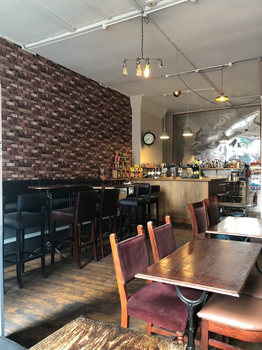 Mist Rolling Inn