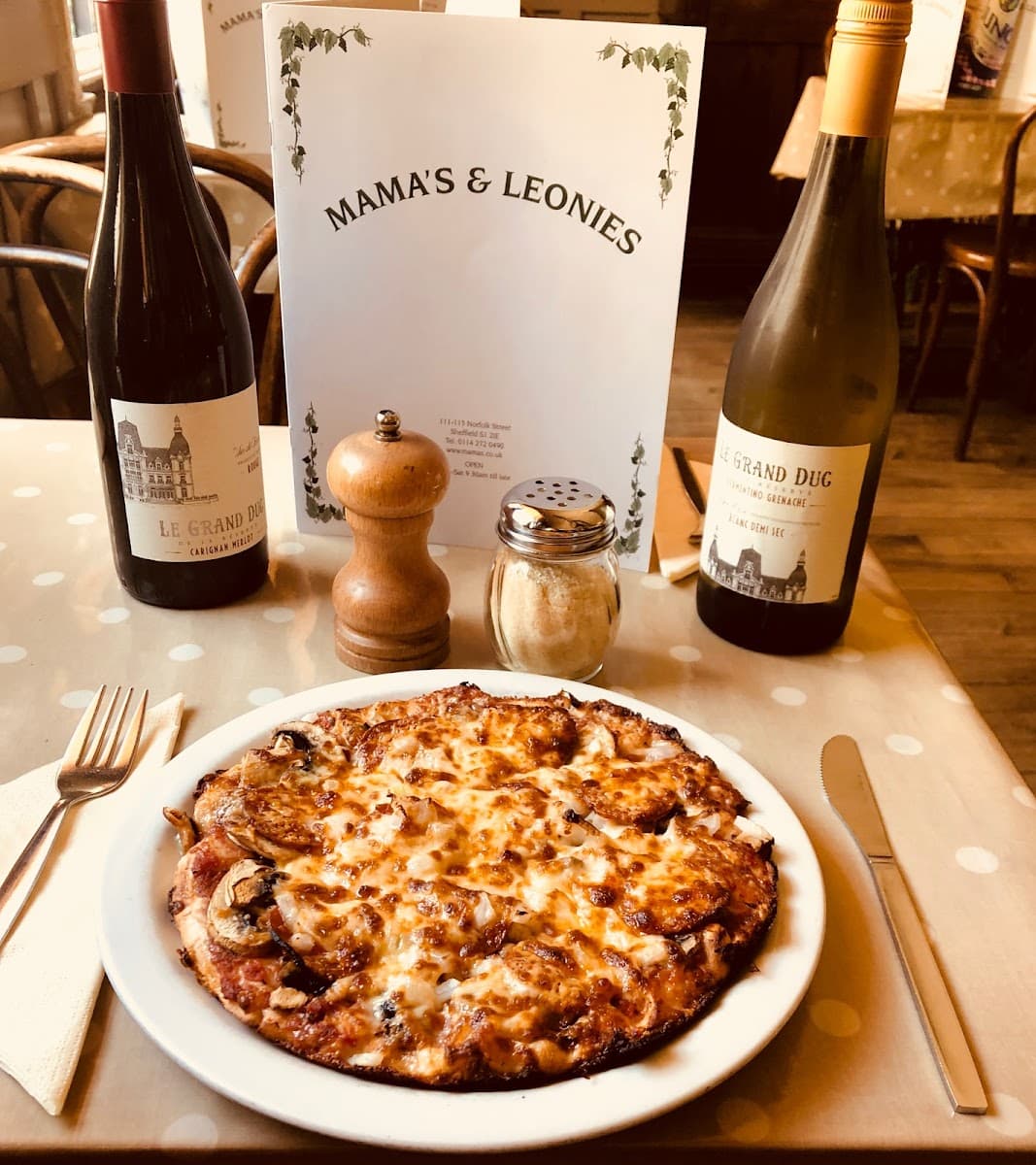 Mama’s & Leonies