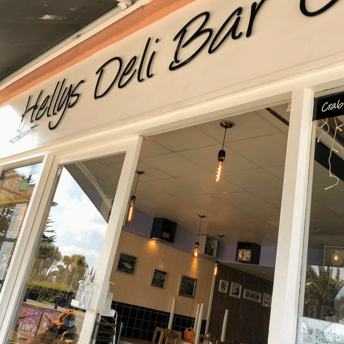 Hellys Bistro