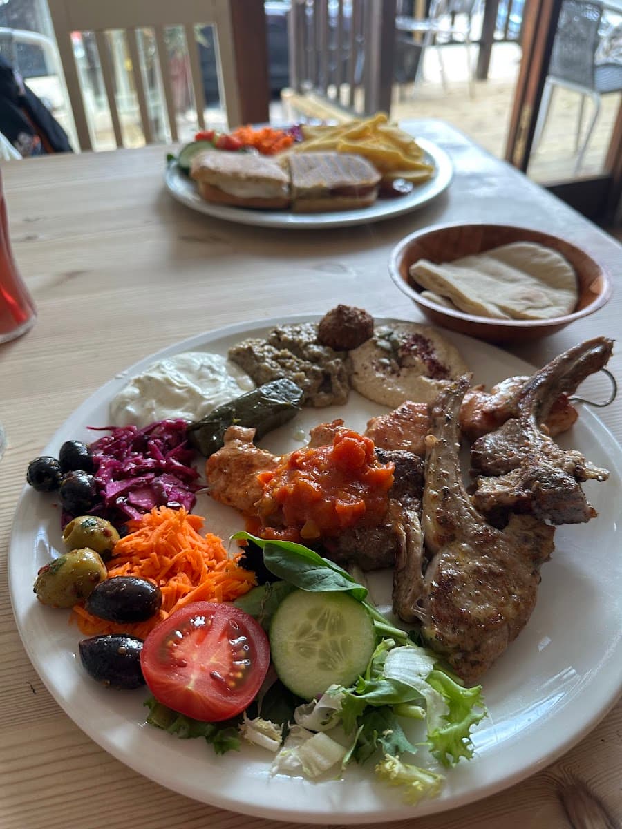 La Mediterranean