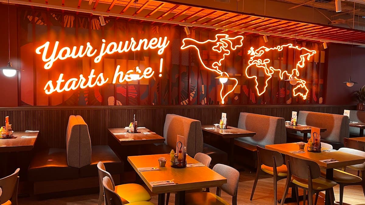 Sanfords American Diner - Luton Airport
