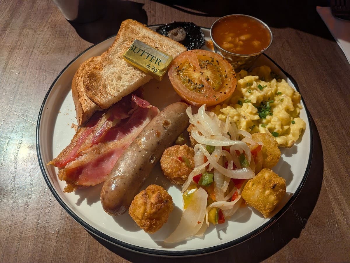 Sanfords American Diner - Luton Airport