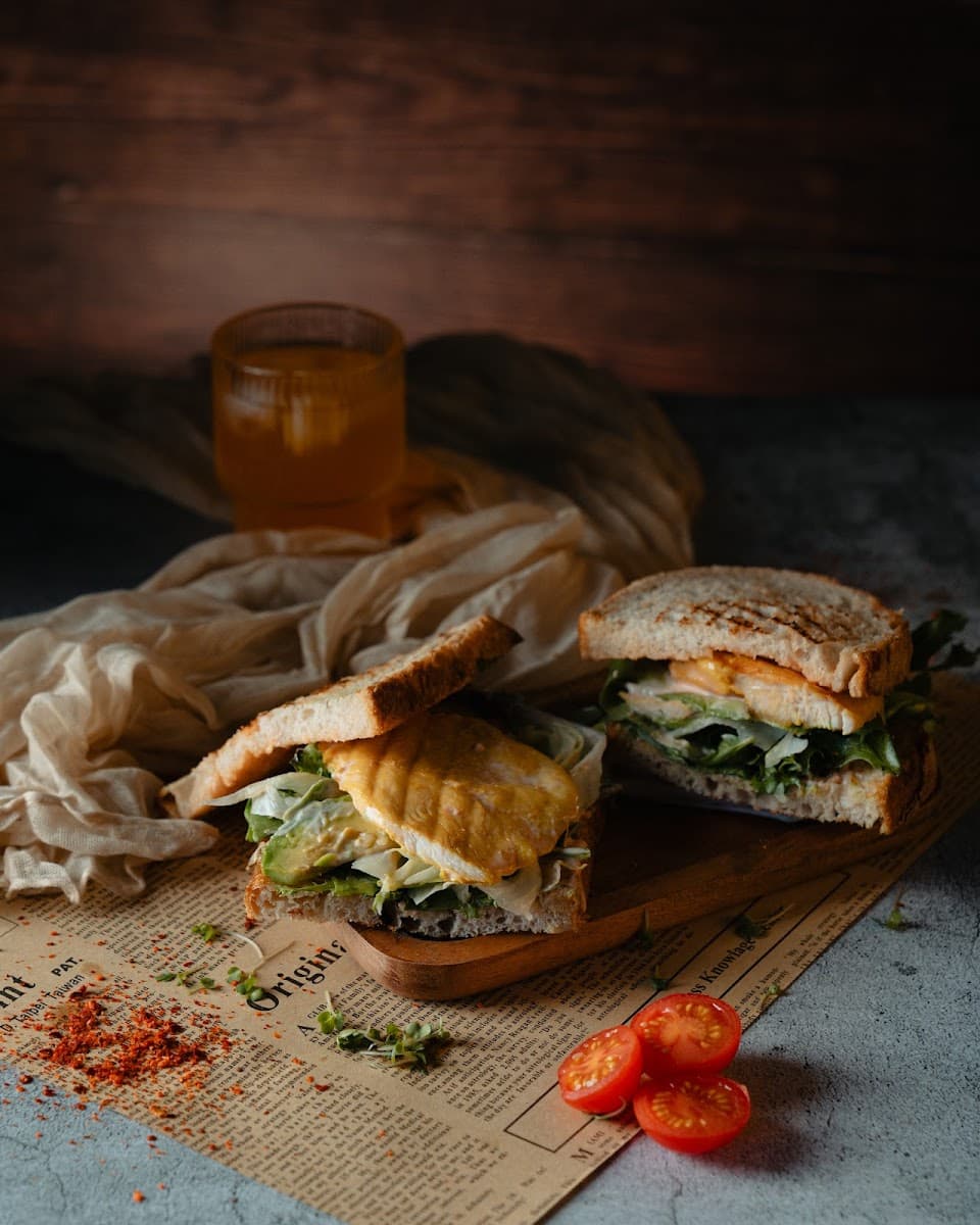 Komoo Café/Persian Sandwich shop