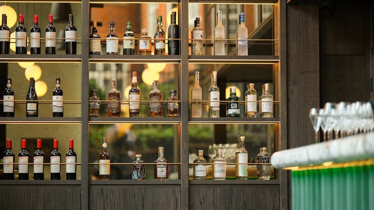 Dave’s wine bar