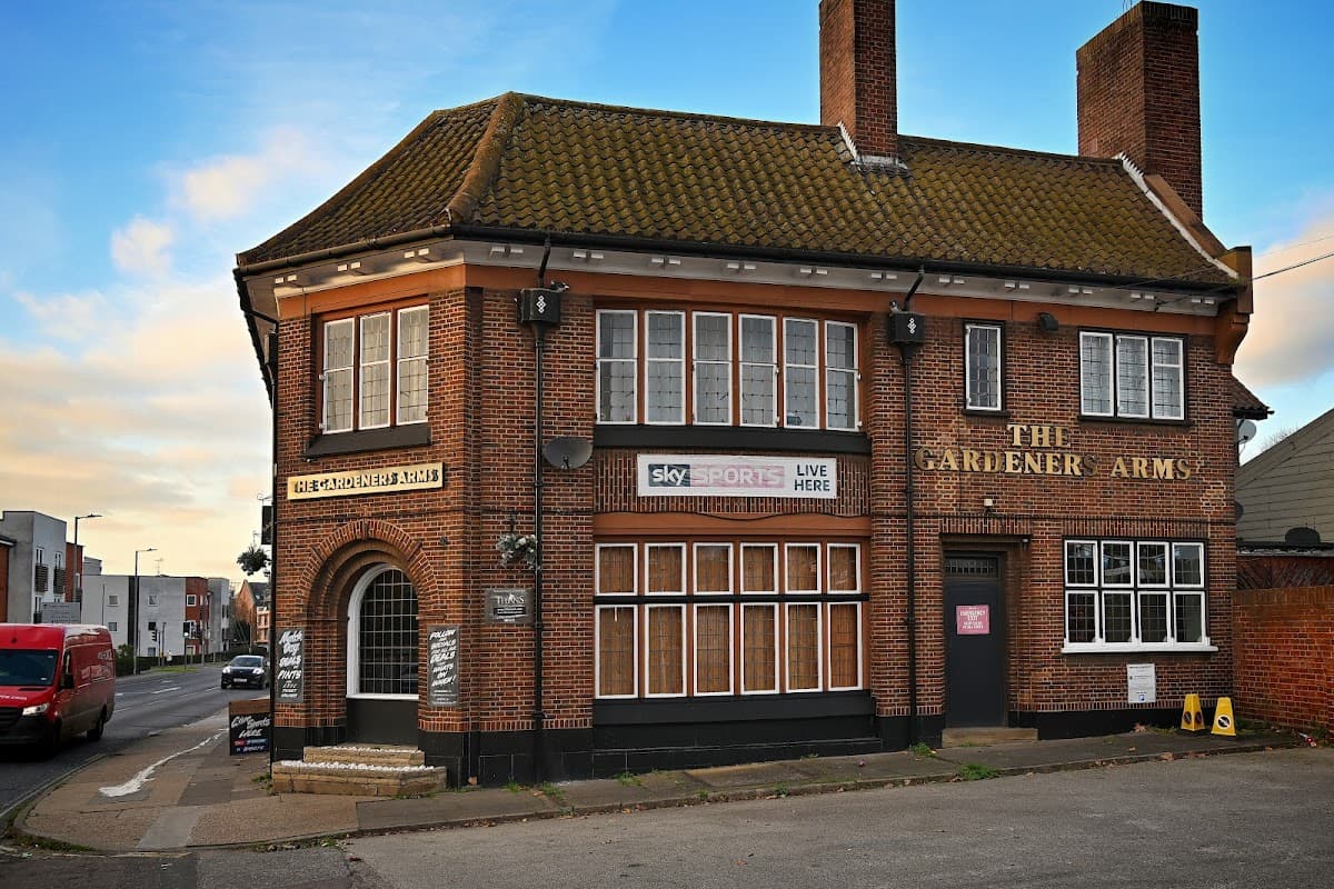 The Gardeners Arms Pub Ipswich - Drinks, Live Music & Sports