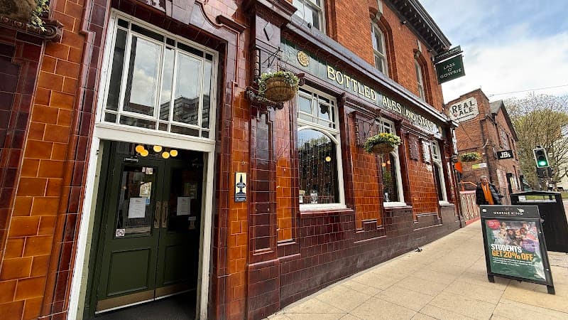 Lass O'Gowrie Manchester