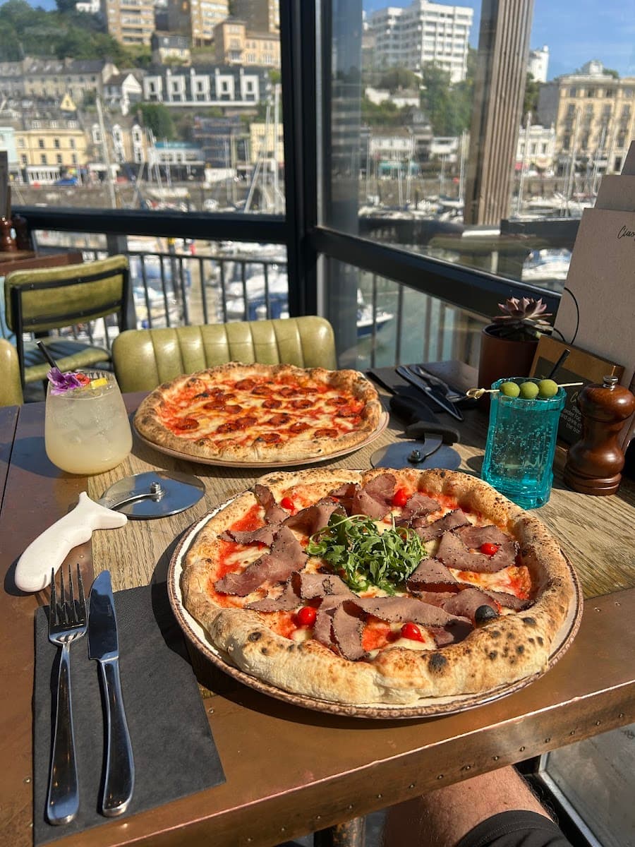 il Cornicione Pizza