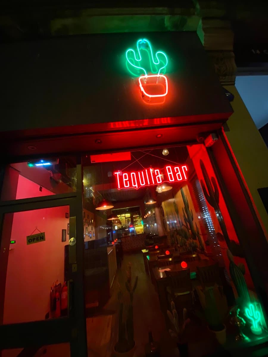 Cactus Bar