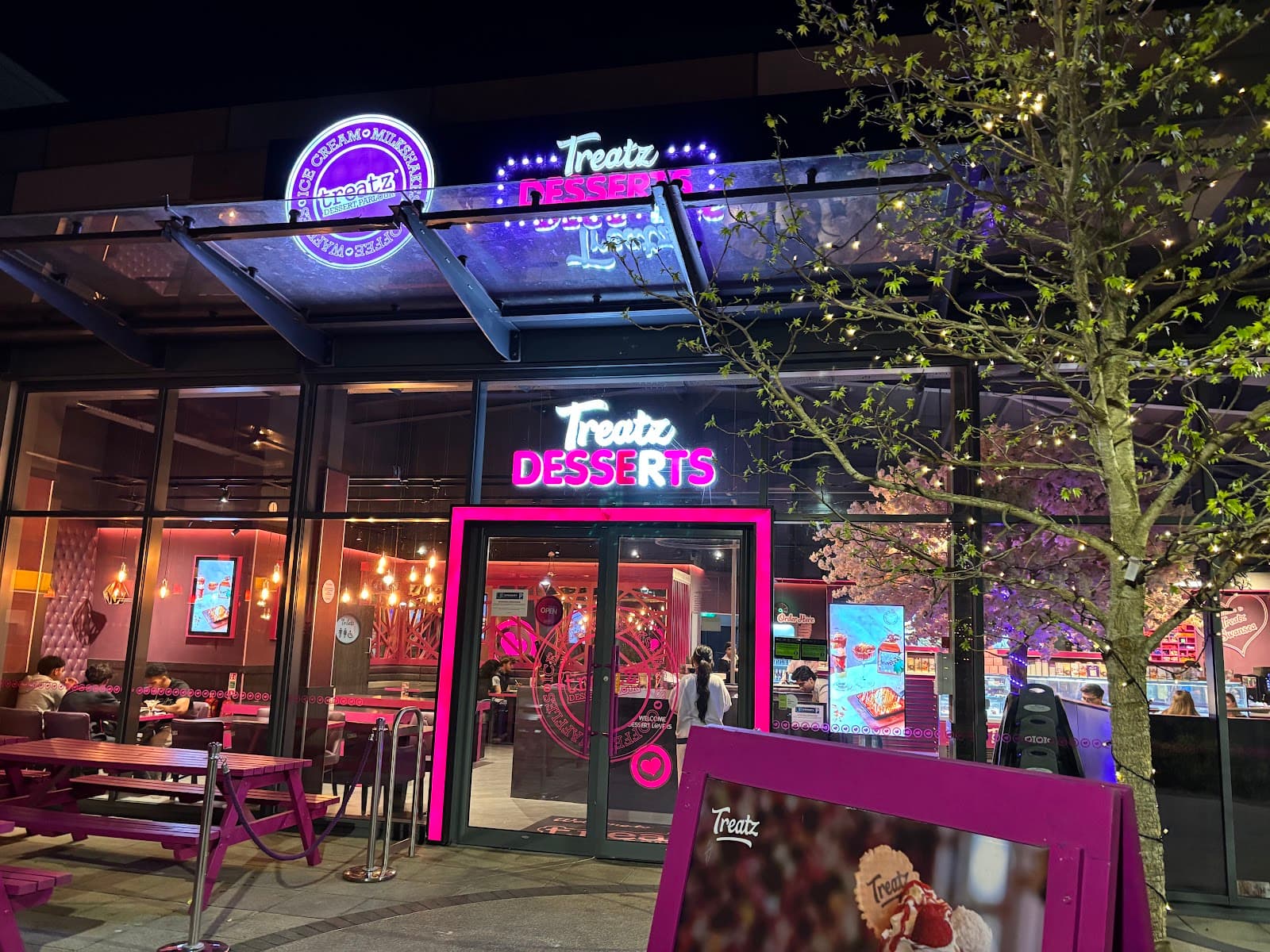 Treatz Desserts Swansea