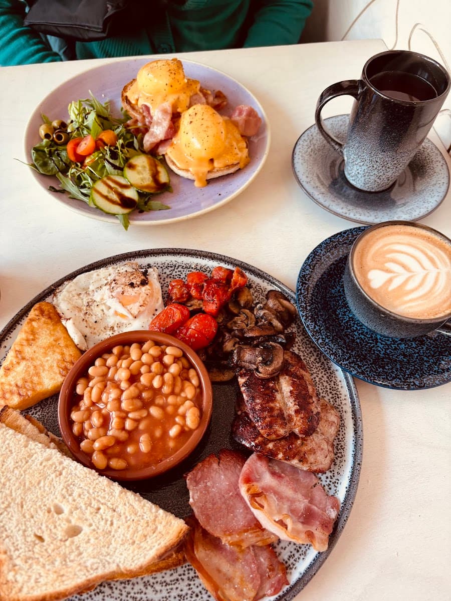 Contour Cafe