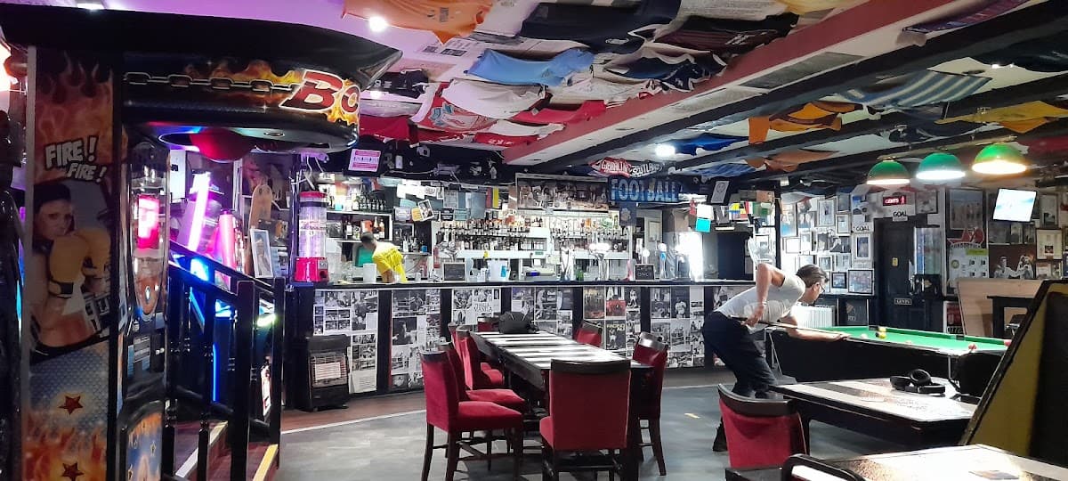 THE CRAZY SCOTS BAR