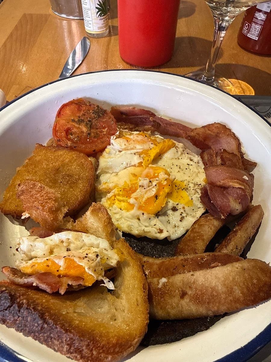 Mad Yolks