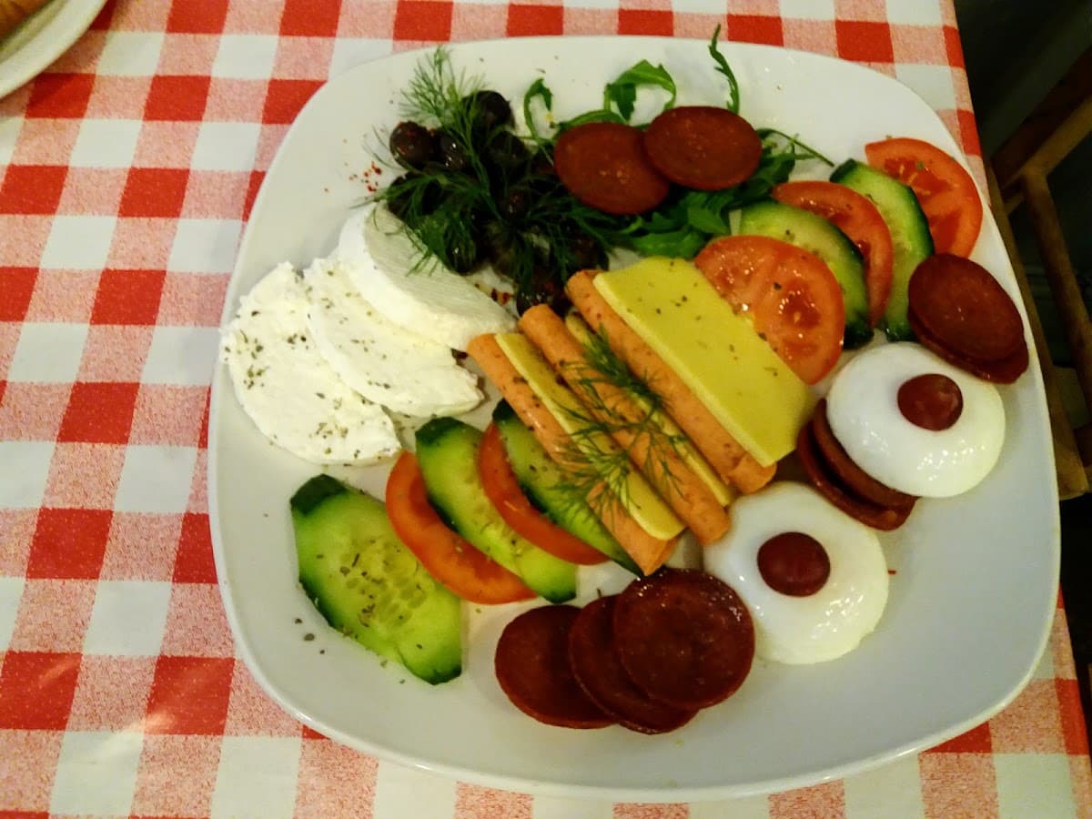 Royal Cafe