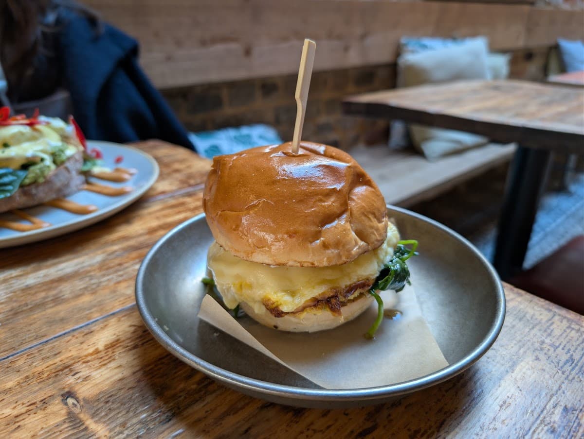 Finch Bar & Eatery