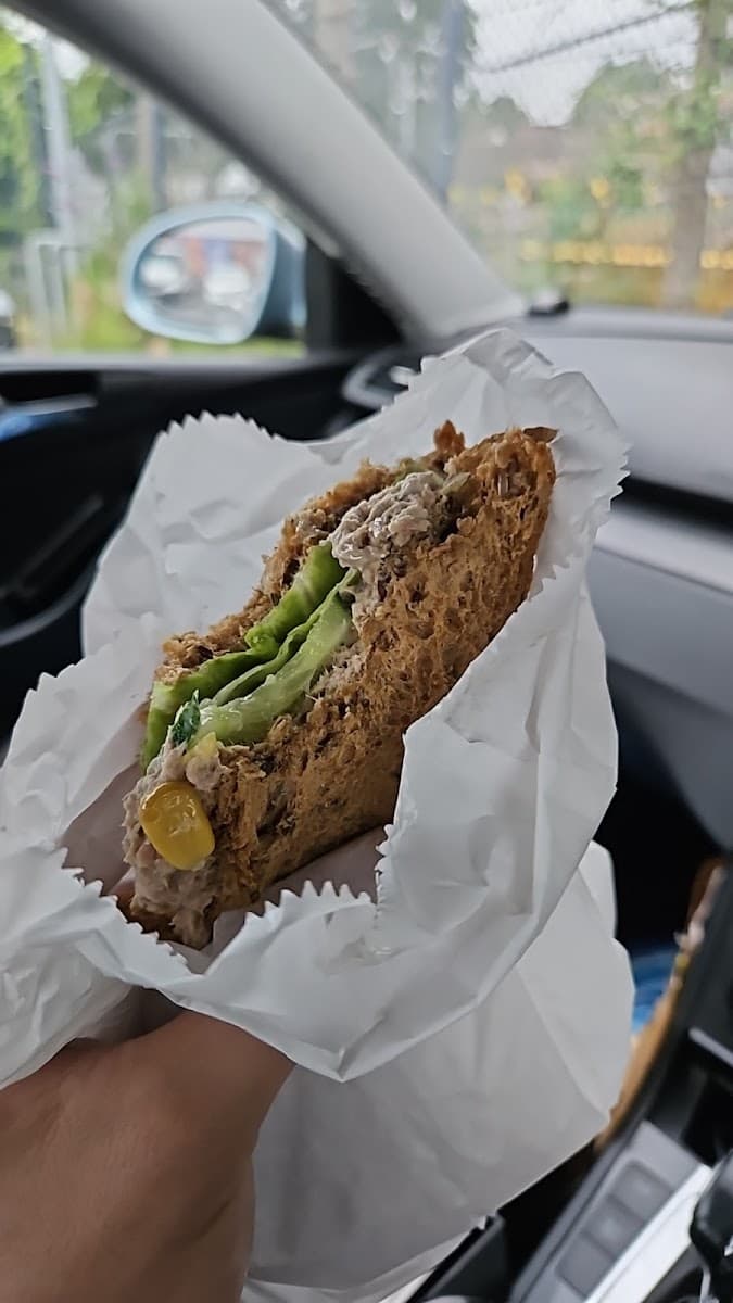 Alexanders Sandwich Bar