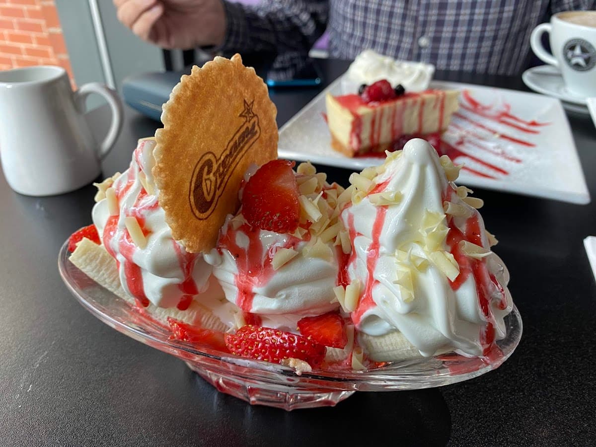 Creams Cafe