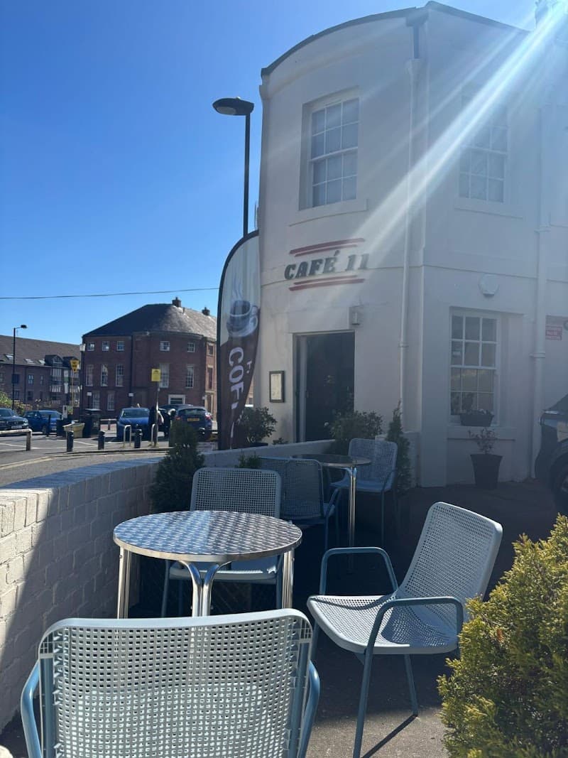 Café 11
