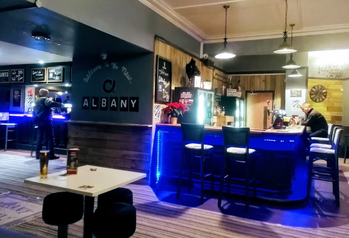 The New Albany Pub