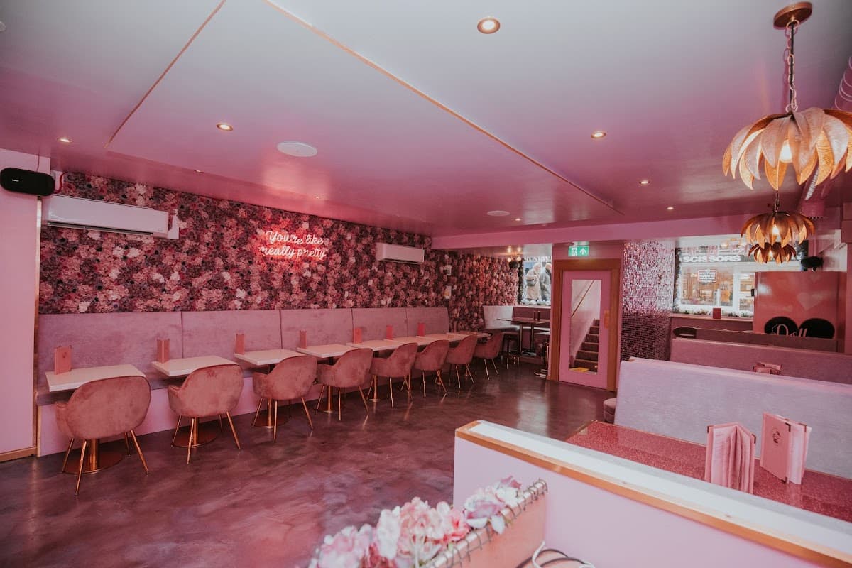 Palm Cocktail Bar & Eatery