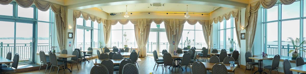 Tiffanys Restaurant