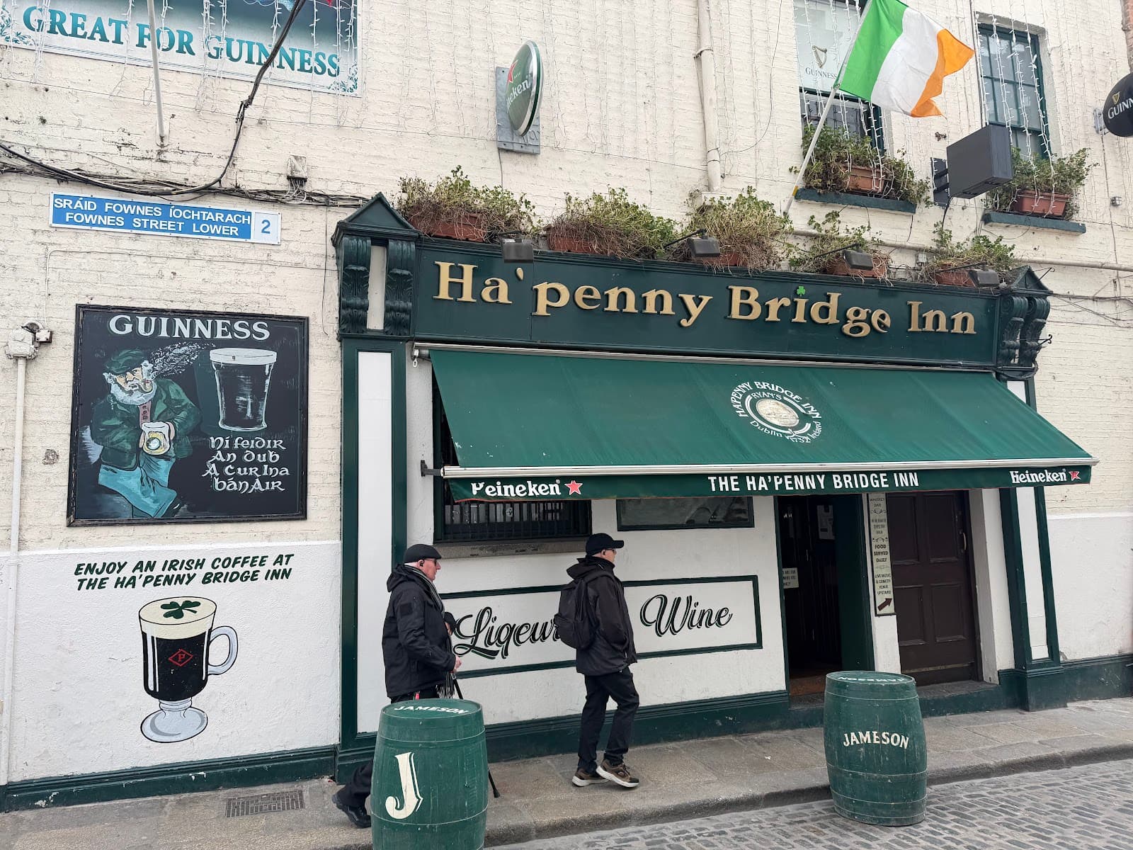 The Ha'penny Bridge Inn