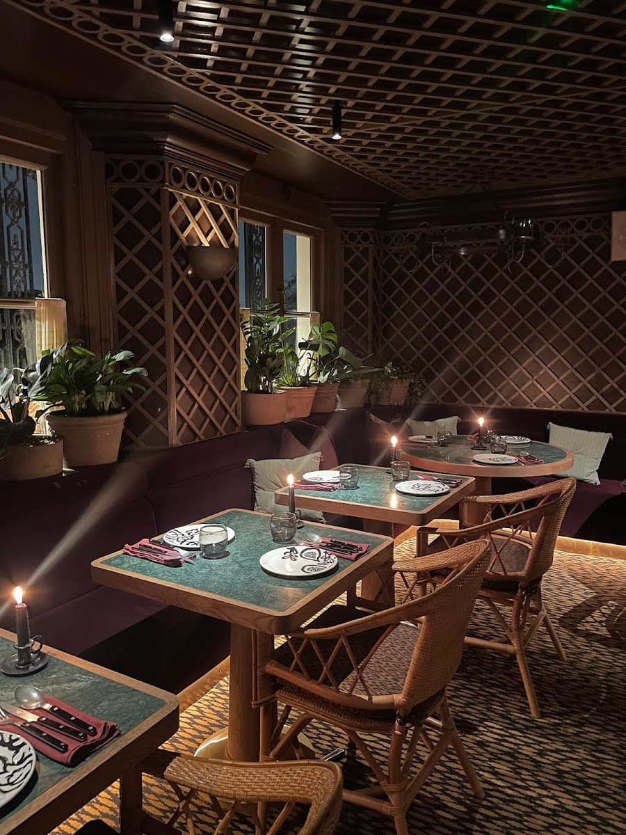 Tower House Restaurant & Bar