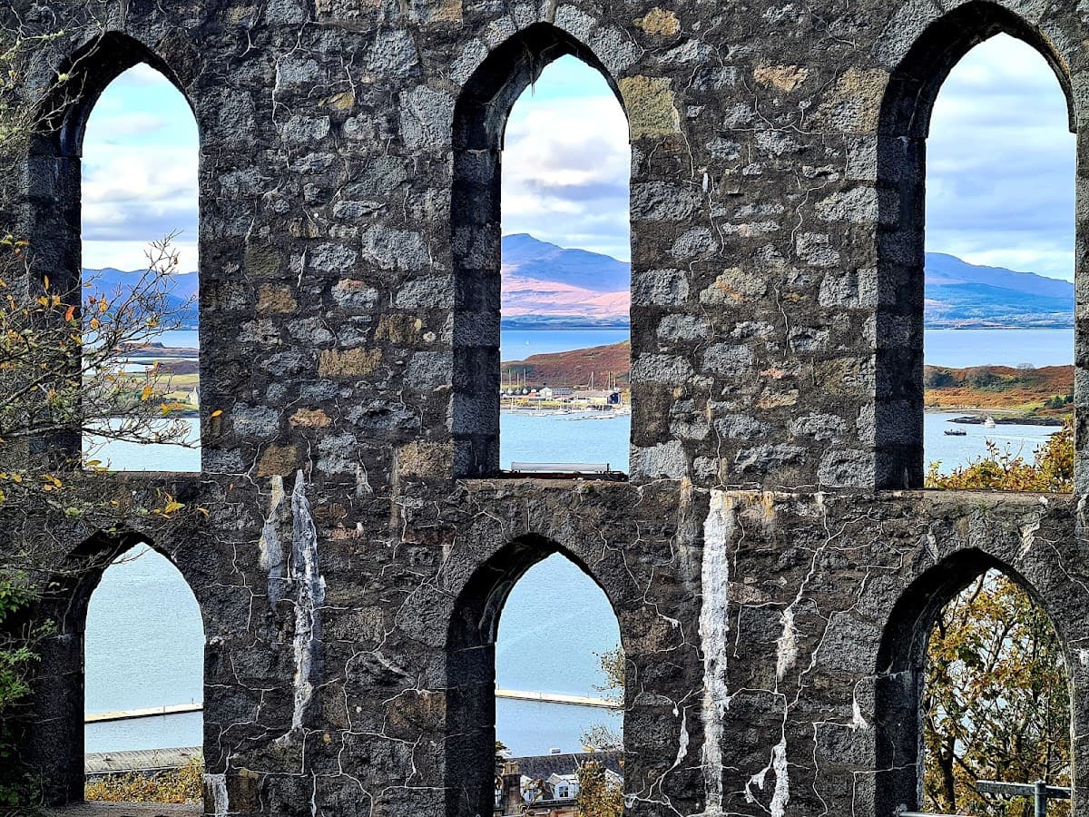 McCaig’s Tower & Battery Hill