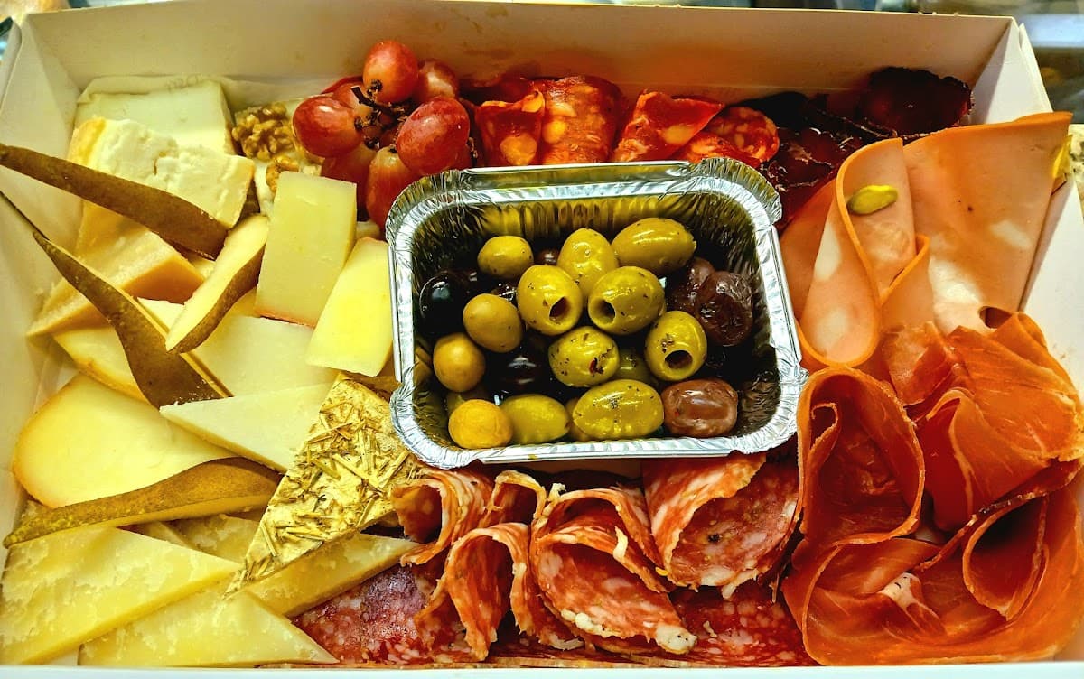 Agnelli's Italian Deli