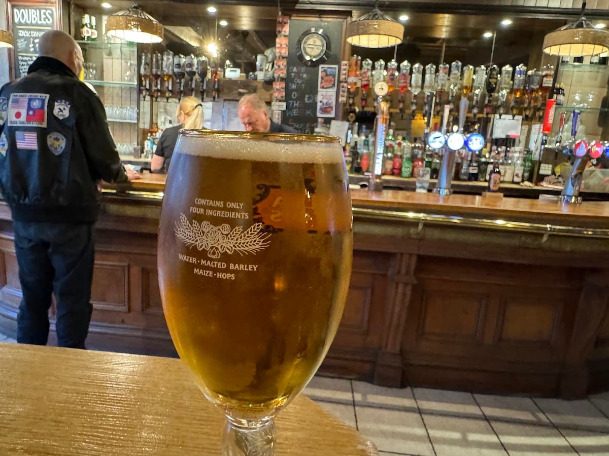 Rafferty's & No.33